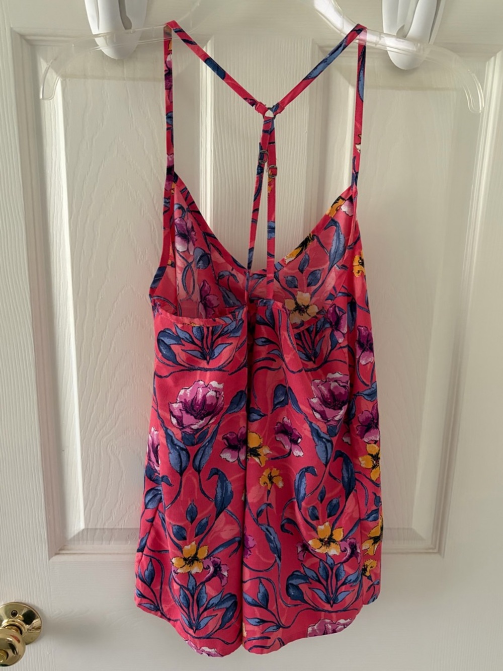 Hollister‎ Floral Strappy Cami - Picture 2 of 4